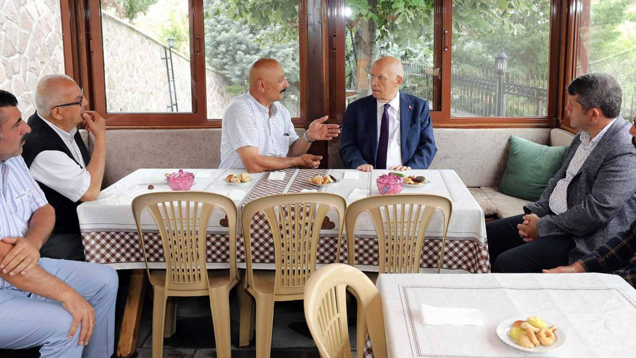 Başkan Yaşar çalışmaları yerinde inceliyor