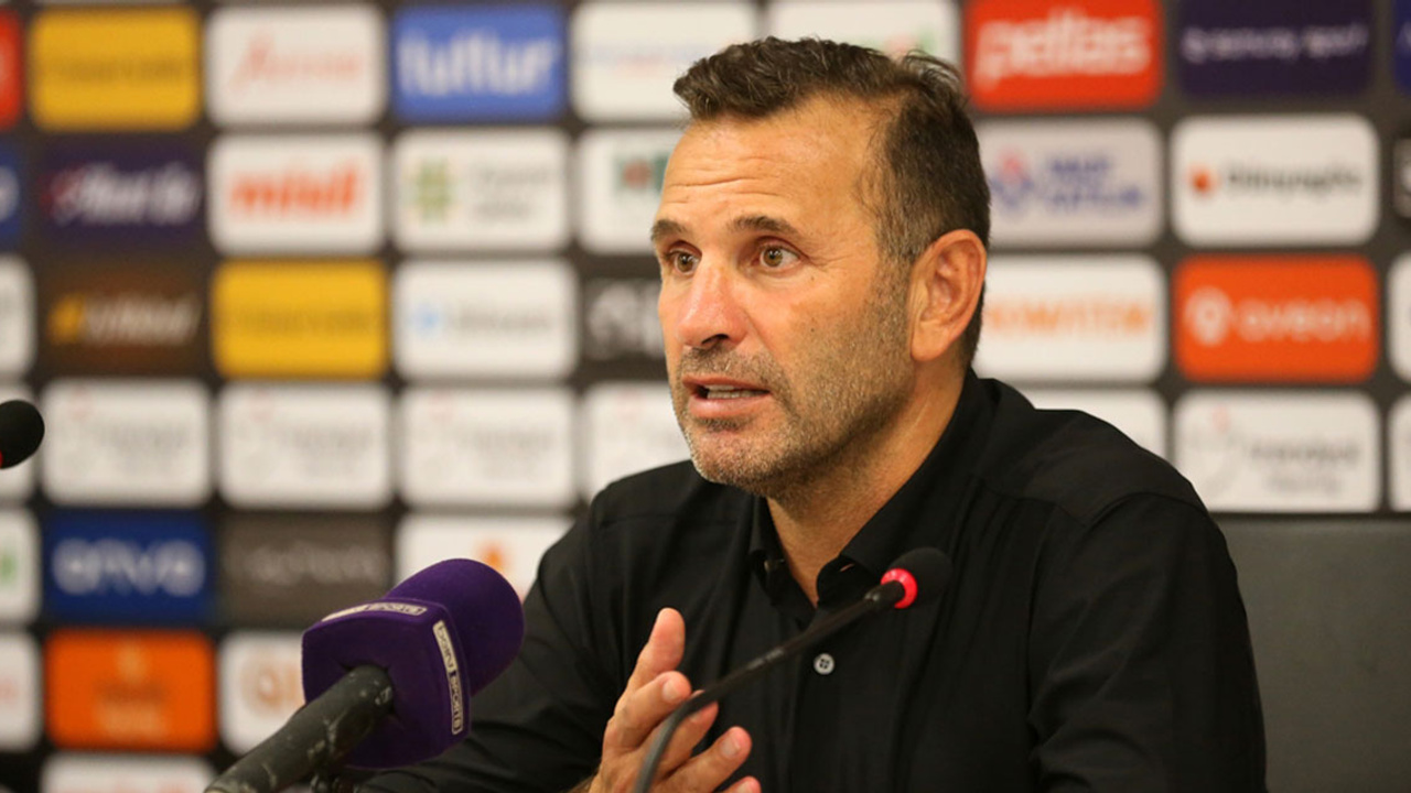 Galatasaray 15 yıl sonra bir ilki başardı: Okan Buruk maç sonunda transfer vurgusu yaptı