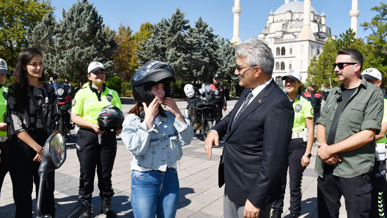 Kırıkkale Valisi Mehmet Makas, “Kaskınla Yol Ver Hayata” kampanyası için çalışma yaptı