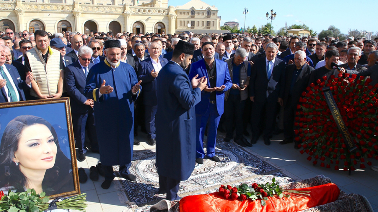 Ganire Paşayeva, son yolculuğuna uğurlandı