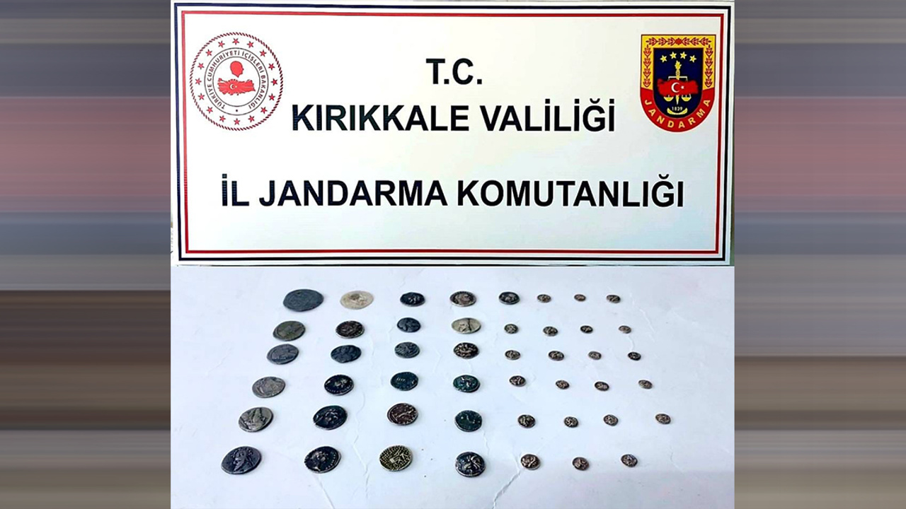 Kırıkkale'de jandarma ekipleri tarafından tarihi sikkeler ele geçirildi