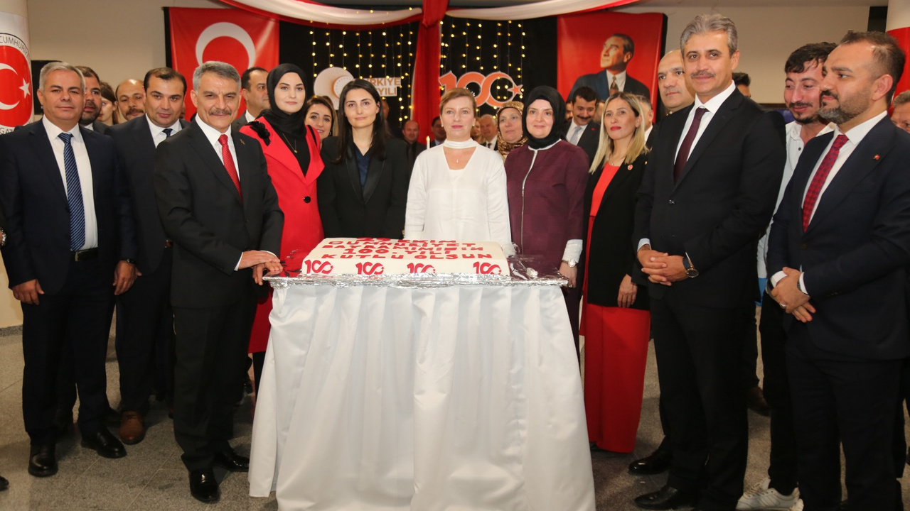 Yozgat'ta Cumhuriyet resepsiyonu