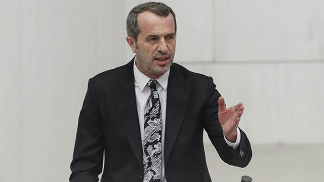 MHP'de beklenen istifa geldi