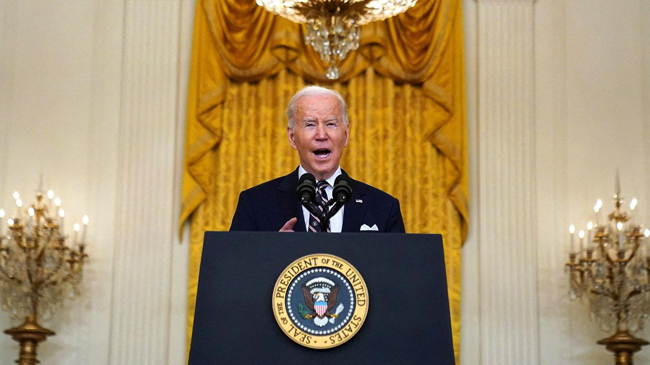 Amerikalıların Trump sevdası bitmiyor: Biden yaşlı, Trump güvenilir