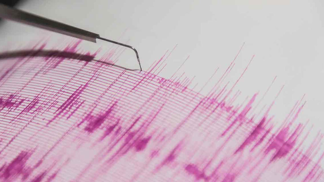 Japonya'da 7.4 şiddetinde deprem meydana geldi: Tsunami uyarısı yapıldı