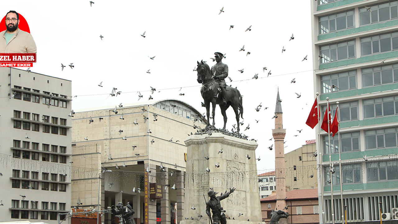 Ankara’nın önemli simgelerinden Zafer Anıtı (Ulus Atatürk Heykeli)