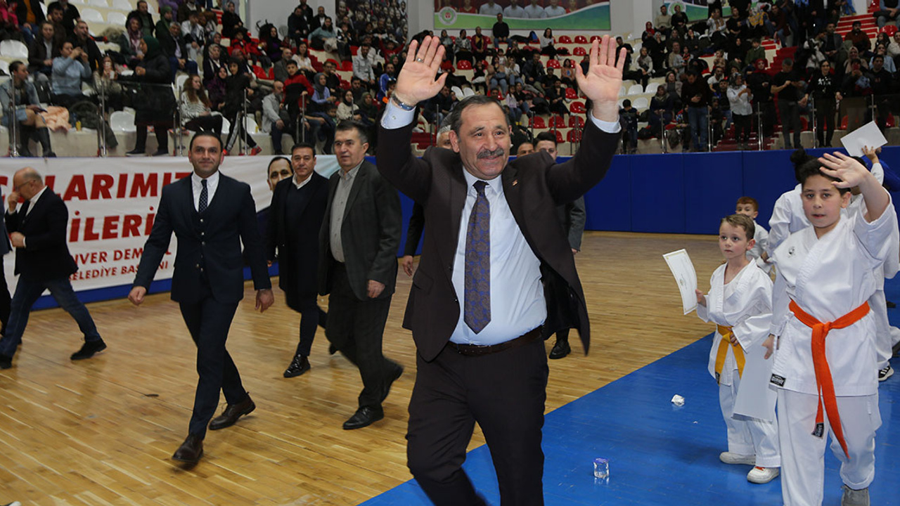 Etimesgut Belediye Başkanı Enver Demirel yeni dönem projelerini açıkladı