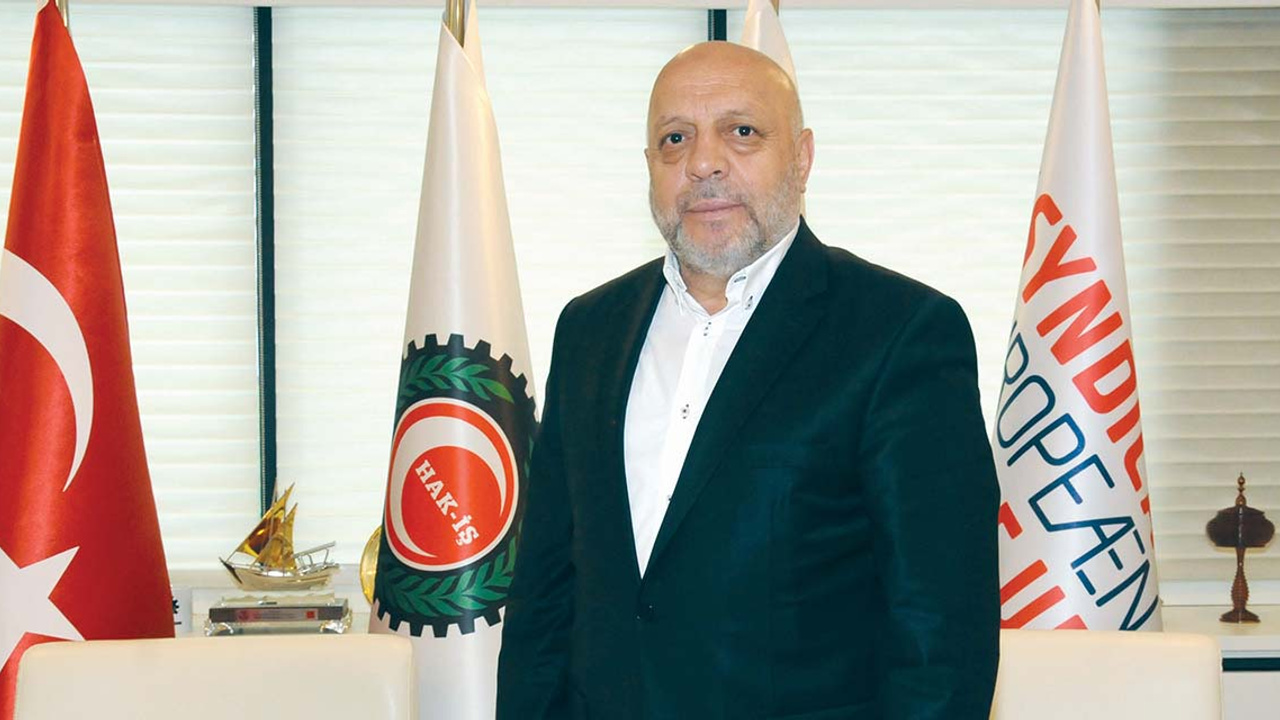 28 Şubat demokrasi tarihinin kara lekesidir