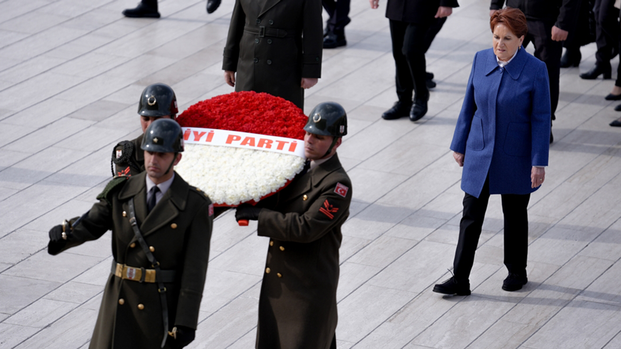 İYİ Parti Genel Başkanı Akşener'den Anıtkabir'e 8 Mart ziyareti