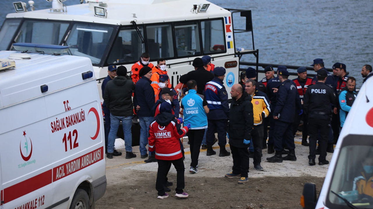 Çanakkale'de bot battı: 2'si bebek 20 kişi öldü!