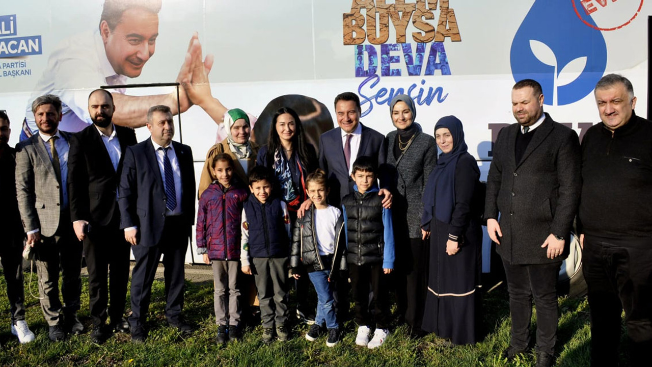 DEVA Partisi Lideri Ali Babacan, Yerel seçim çalışmalarını Samsun'da sürdürdü