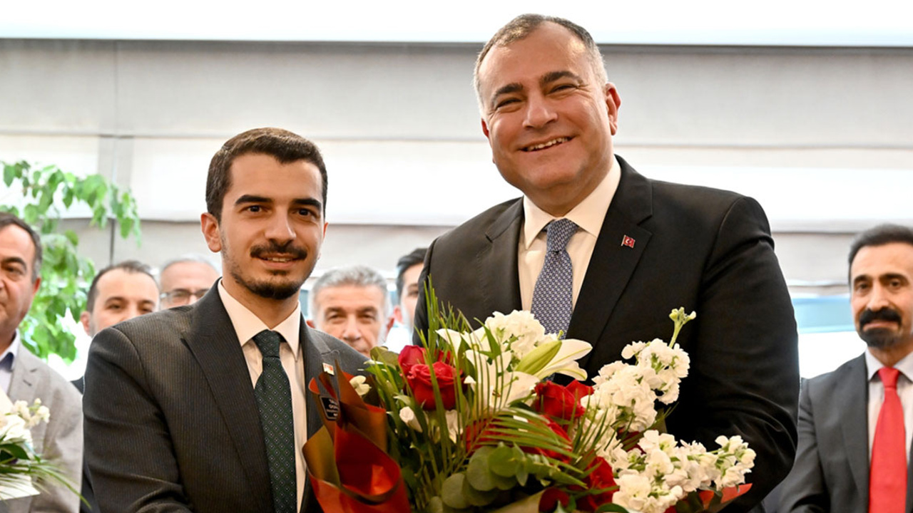 Hüseyin Can Güner mazbatasını aldı