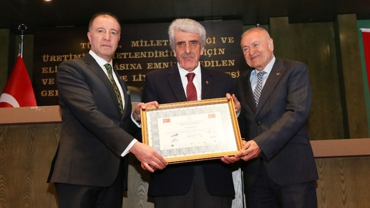 ASTOP Vefa Ödülleri verildi