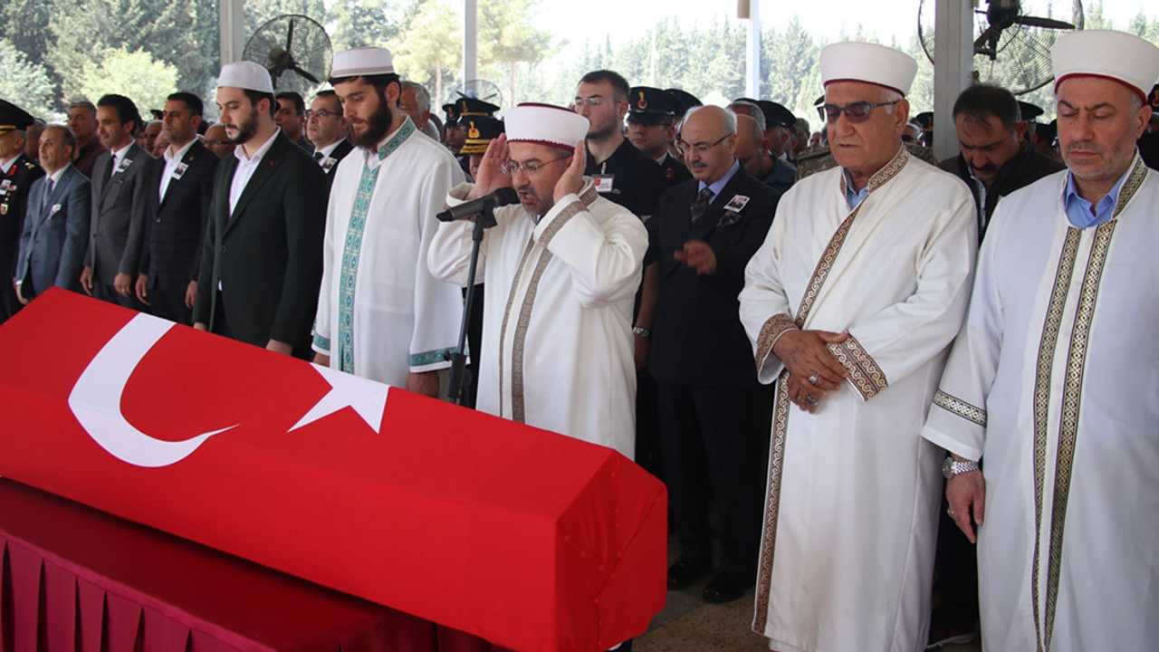 Şehit Astsubay Nebi Çullu, Adana'da son yolculuğuna uğurlandı