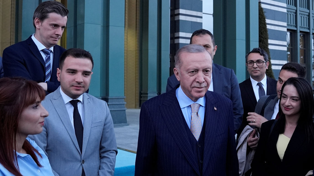 Cumhurbaşkanı Erdoğan'dan Özgür Özel'e açık davet: Kapımız açık, konumuz çok