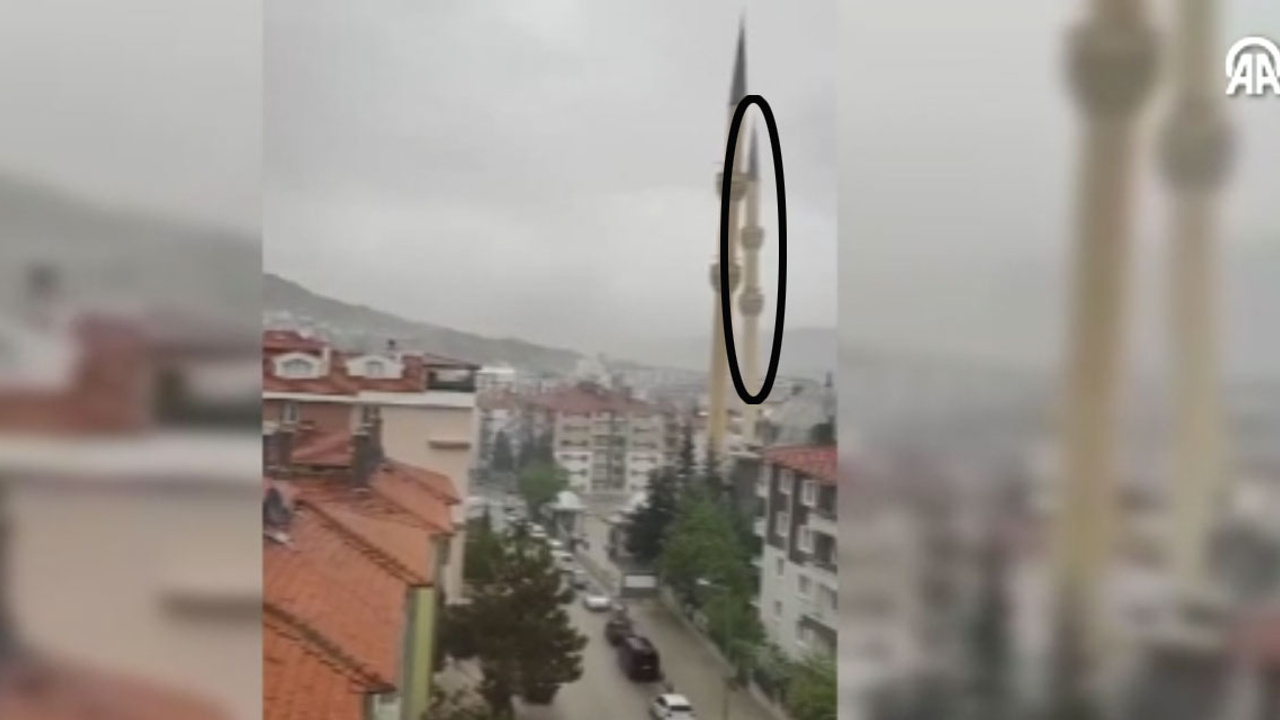 Kuvvetli fırtına Çankırı'da minareyi böyle yıktı