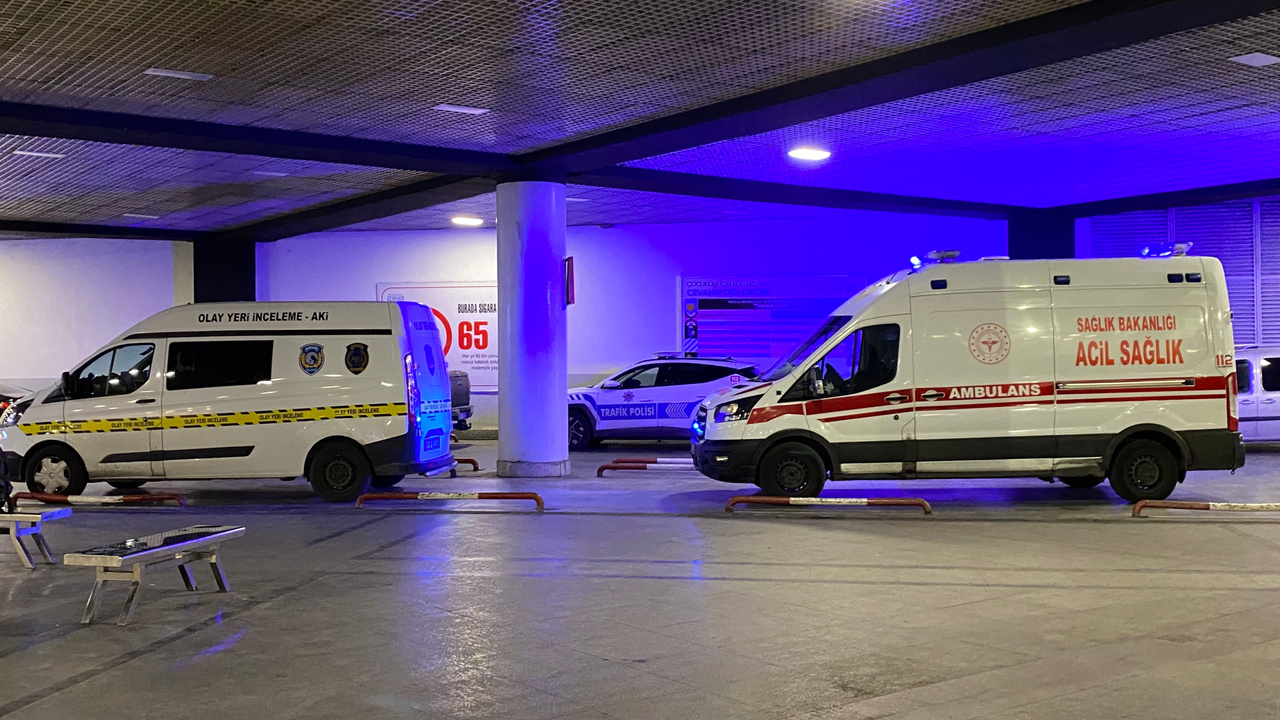 İstanbul'da AVM'de intihar ölüm getirdi