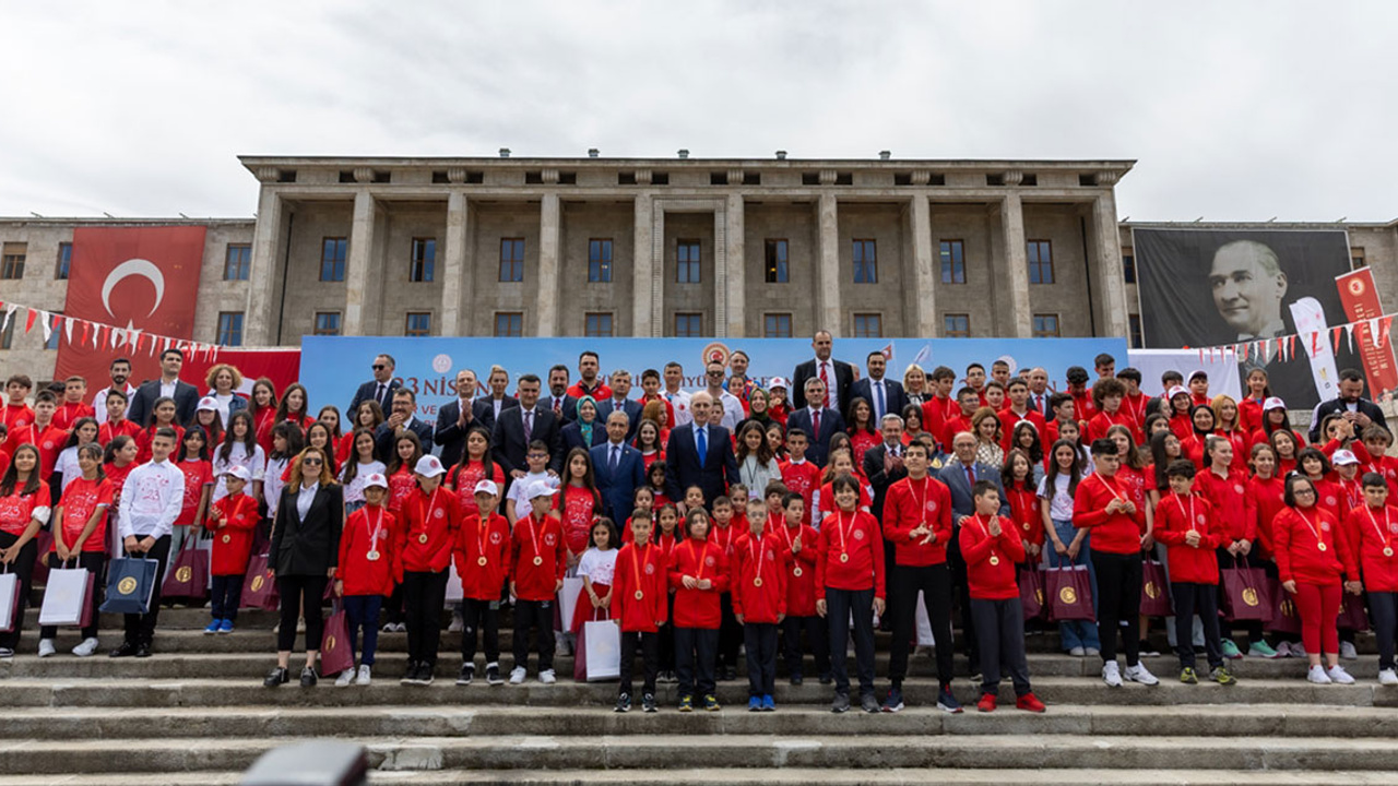 TBMM'de 23 Nisan için özel oturum!