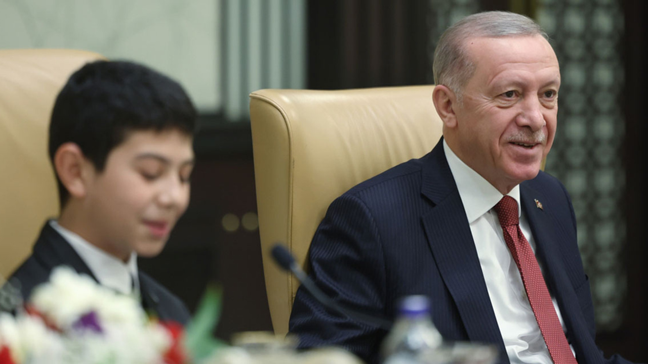 Kabinenin en genç üyeleri Külliye'de toplandı