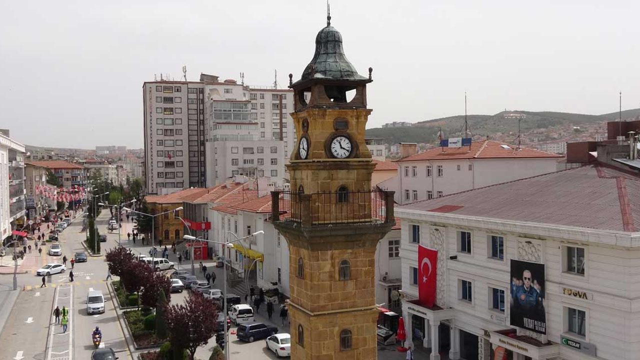 Asırlık Yozgat Saat Kulesi tekrardan hayata döndü