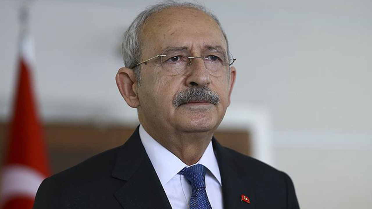 Kemal Kılıçdaroğlu'ndan CHP Genel Başkanı Özgür Özel'e şiirli tepki: Sarayla müzakere edilmez, mücadele edilir..!