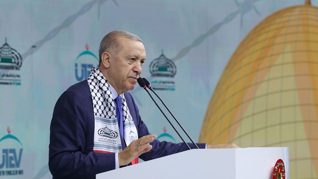 Cumhurbaşkanı Erdoğan Kudüs Platformunda İsrail'i 'bombaladı': ''Biz bu yolda kefen giydik''