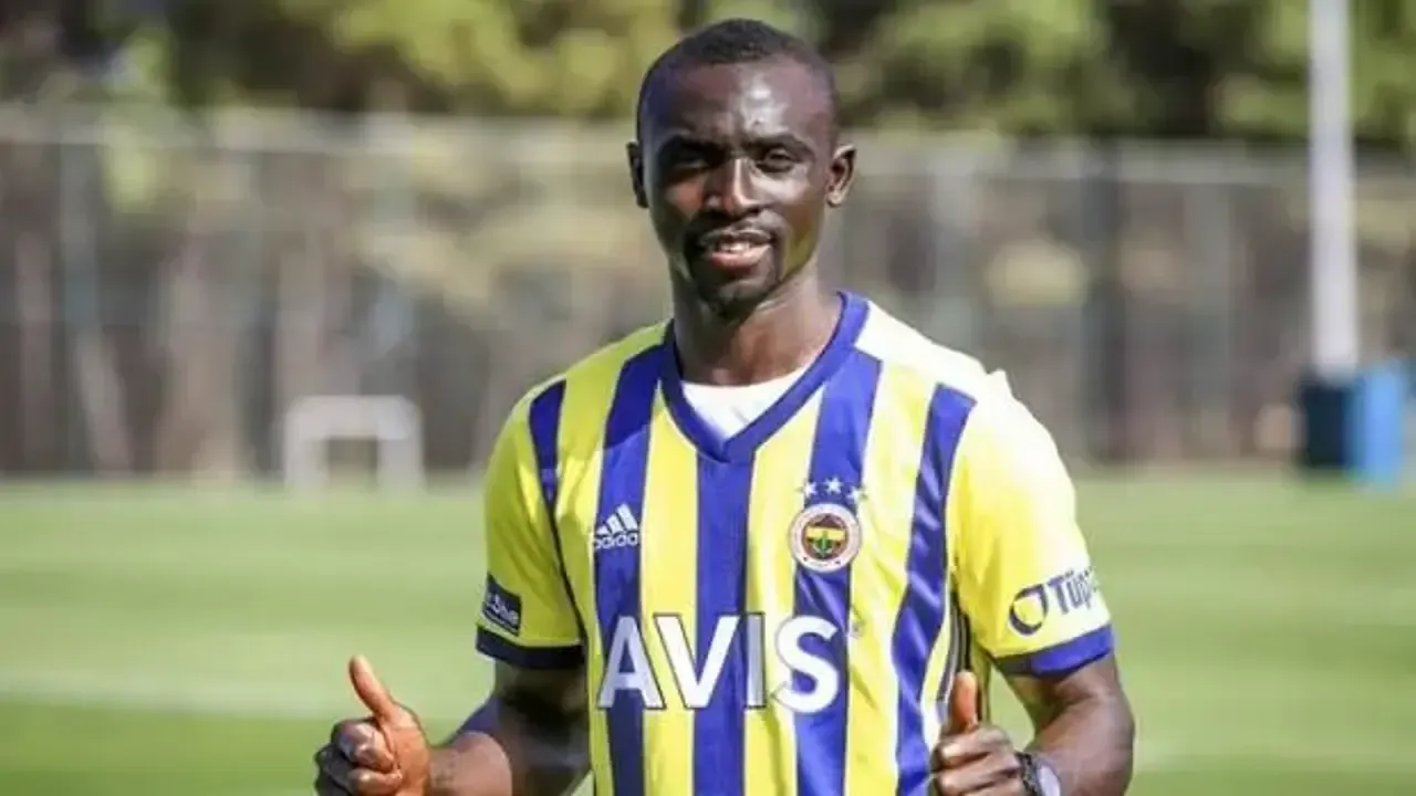 Fenerbahçe'nin eski yıldızı 400 TL'ye oynuyor