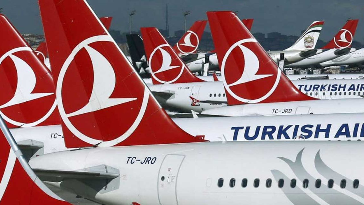 Resmen açıklandı: THY kabin memuru alımlarına başladı!