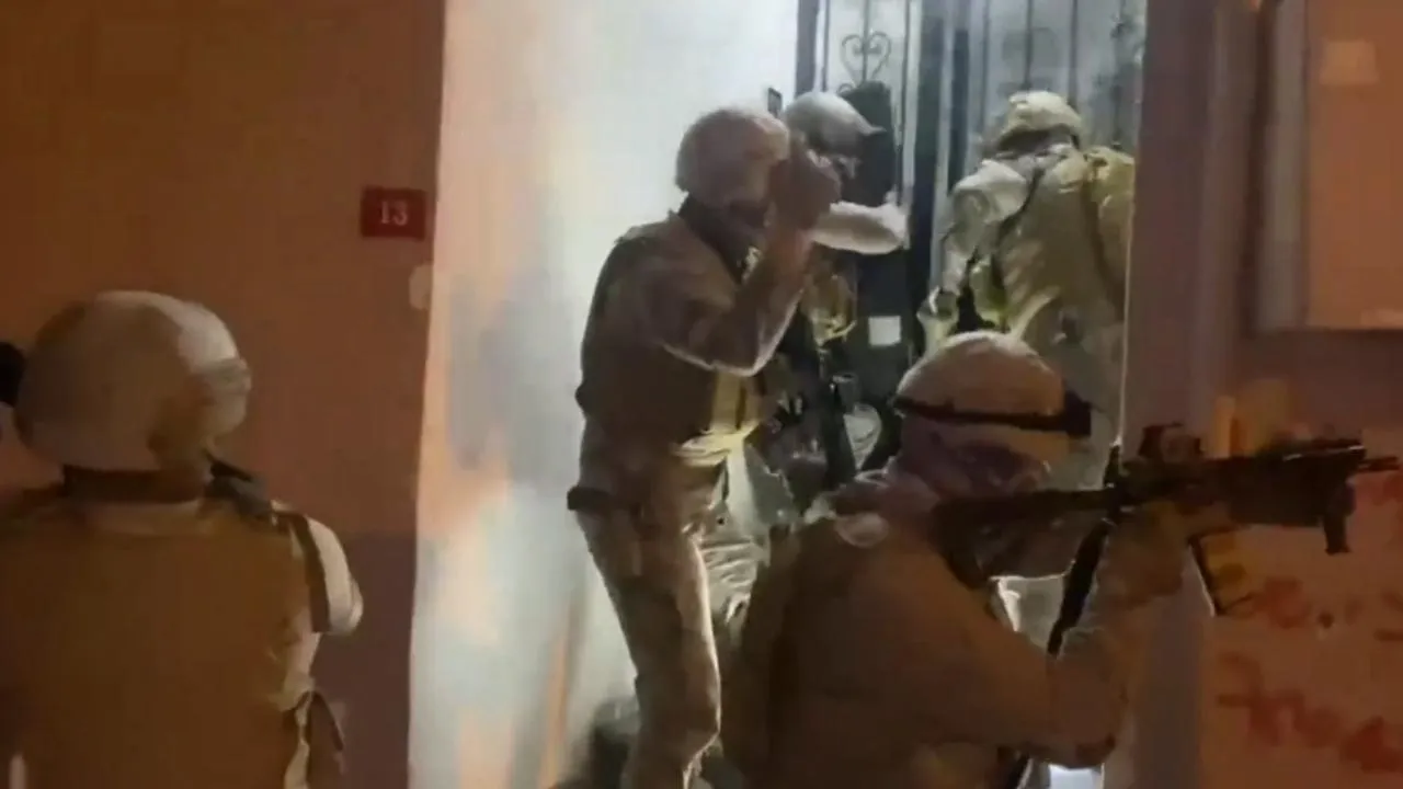 Daltonlar suç örgütüne operasyon: 14 gözaltı