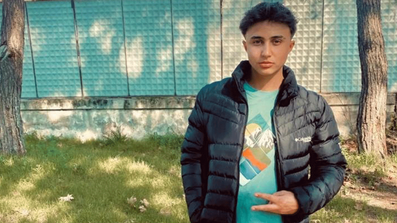 Denize giren 14 yaşındaki çocuk boğularak yaşamını yitirdi