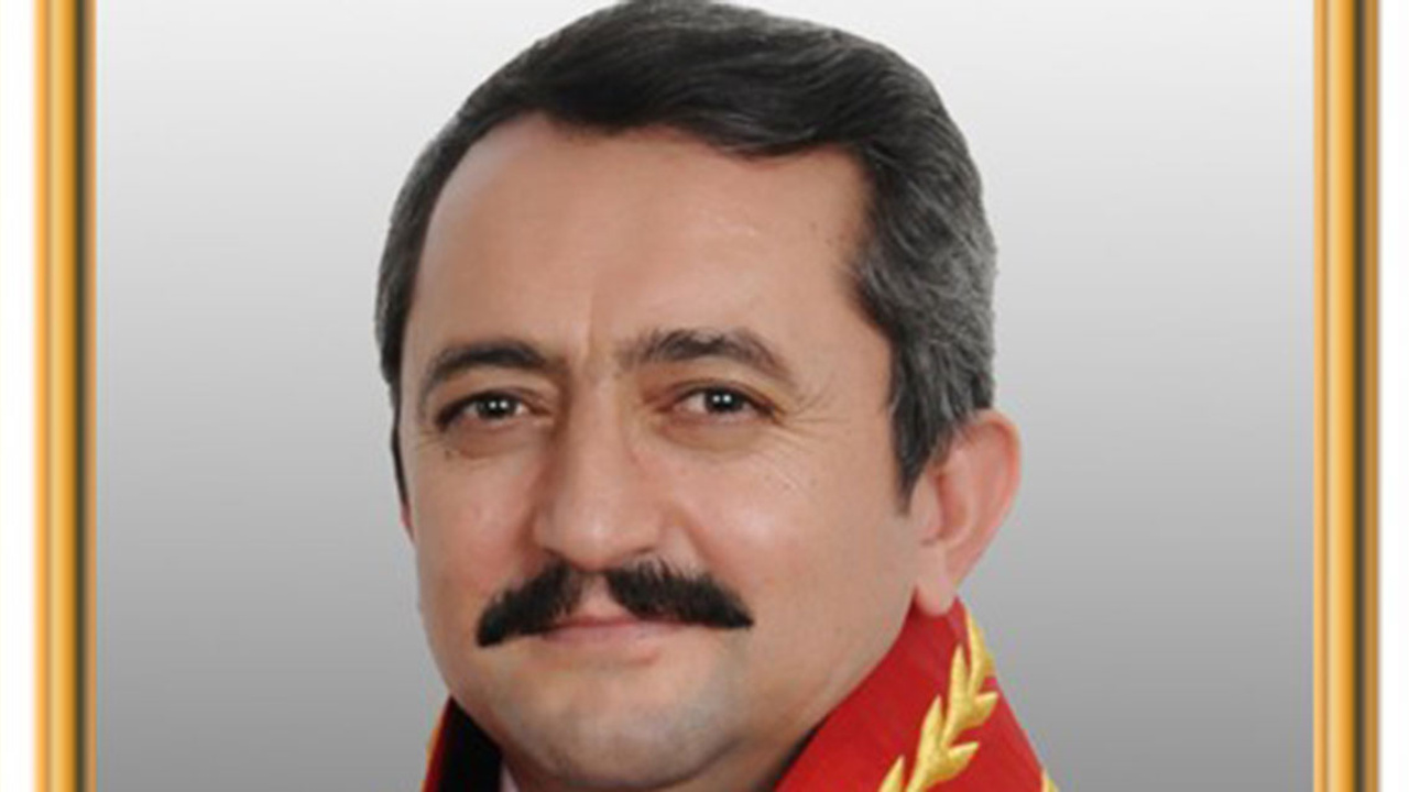 Ahmet Ömeroğlu kimdir?