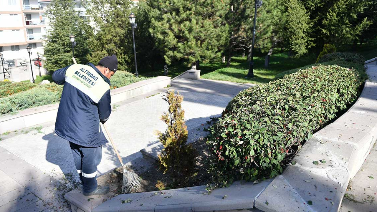 Altındağ'da parklar ve bahçeler bakımdan geçiriliyor!