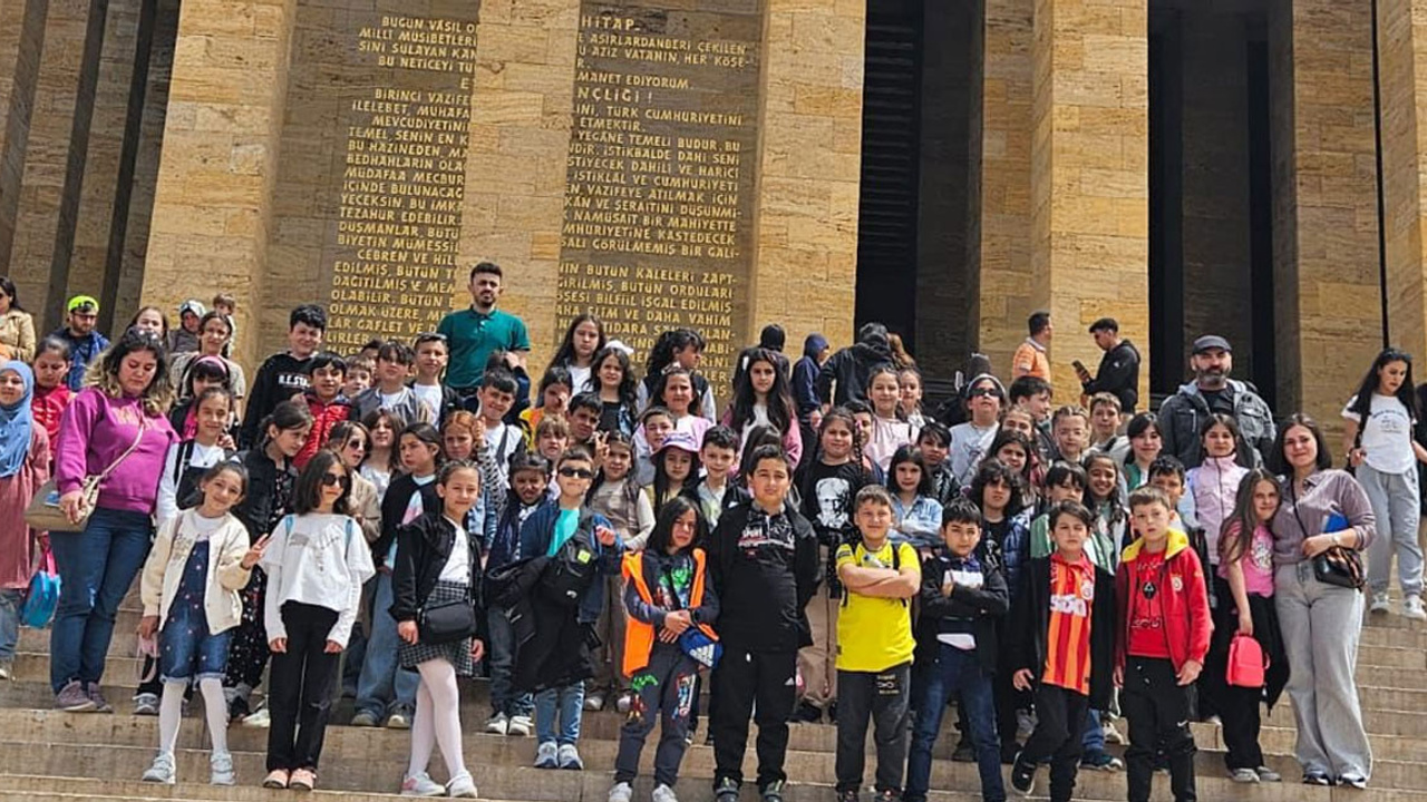 Başkan Adem Ceylan duyurdu: Çamlıdere'de öğrencilere Ankara gezisi düzenlendi