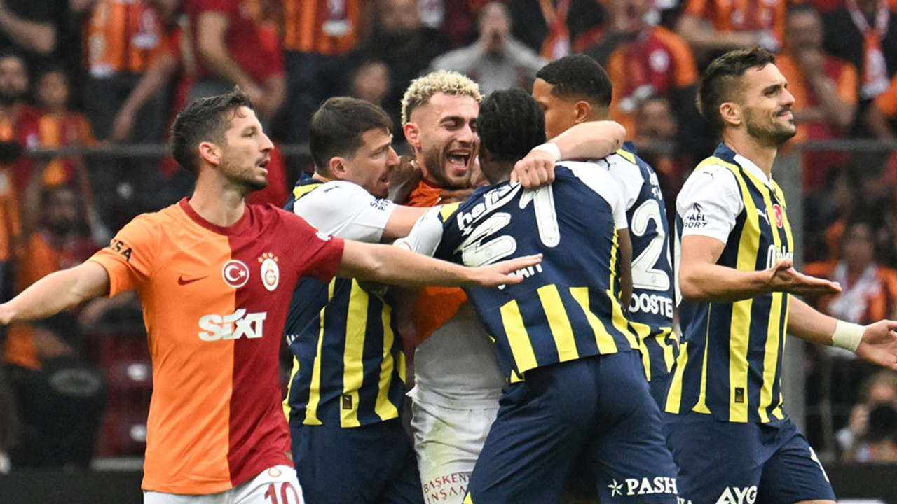 Rams Park'ta Galatasaray-Fenerbahçe maçının ilk yarısı gergin geçti: Gol yok kırmızı kart var!