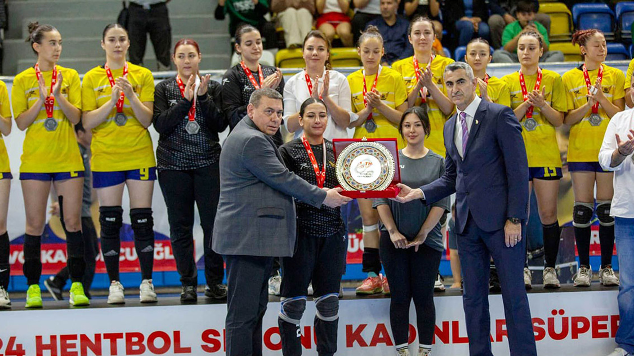 Yenimahalle Belediyesi Spor Kulübü'nden büyük başarı