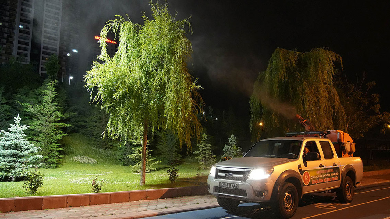 Keçiören'de ilaçlama çalışmaları gece-gündüz devam ediyor