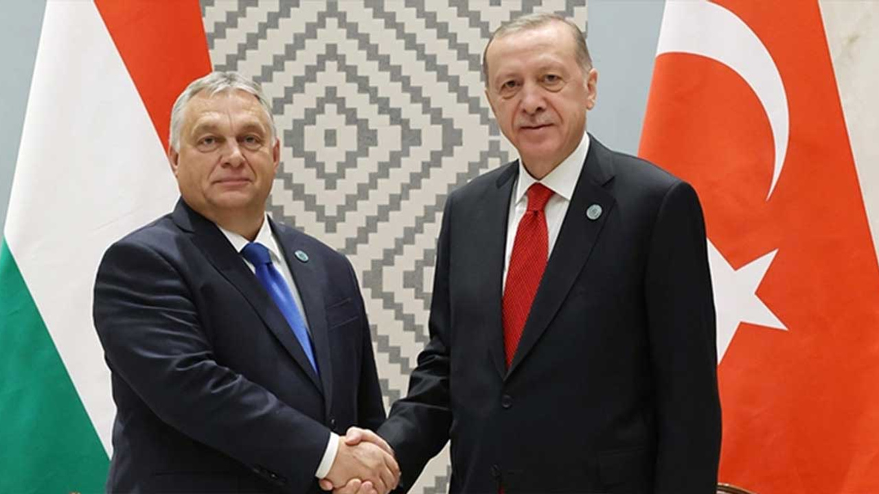 Orban'dan Erdoğan'a övgü