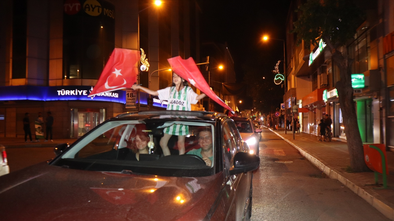 Iğdır FK tarih yazdı, halk sokağa indi