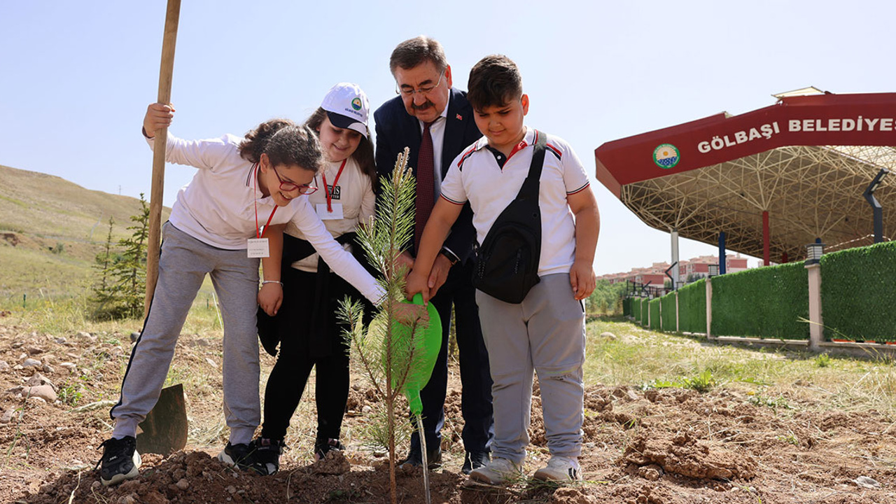 Başkan Odabaşı'ndan Dünya Çevre Günü mesajı: Sağlıklı bir doğa için atıkları çevremize atmayacağız