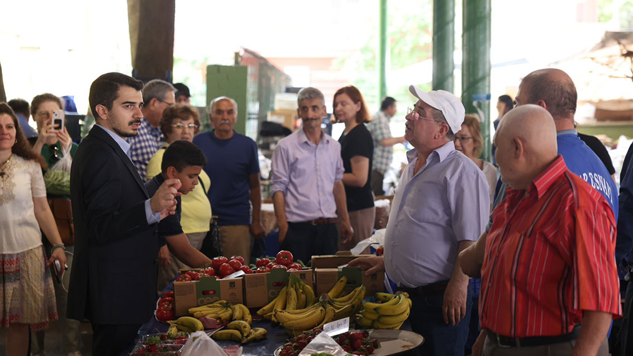 Çankaya Belediye Başkanı Güner, taksici ve pazarcı esnafıyla bir araya geldi