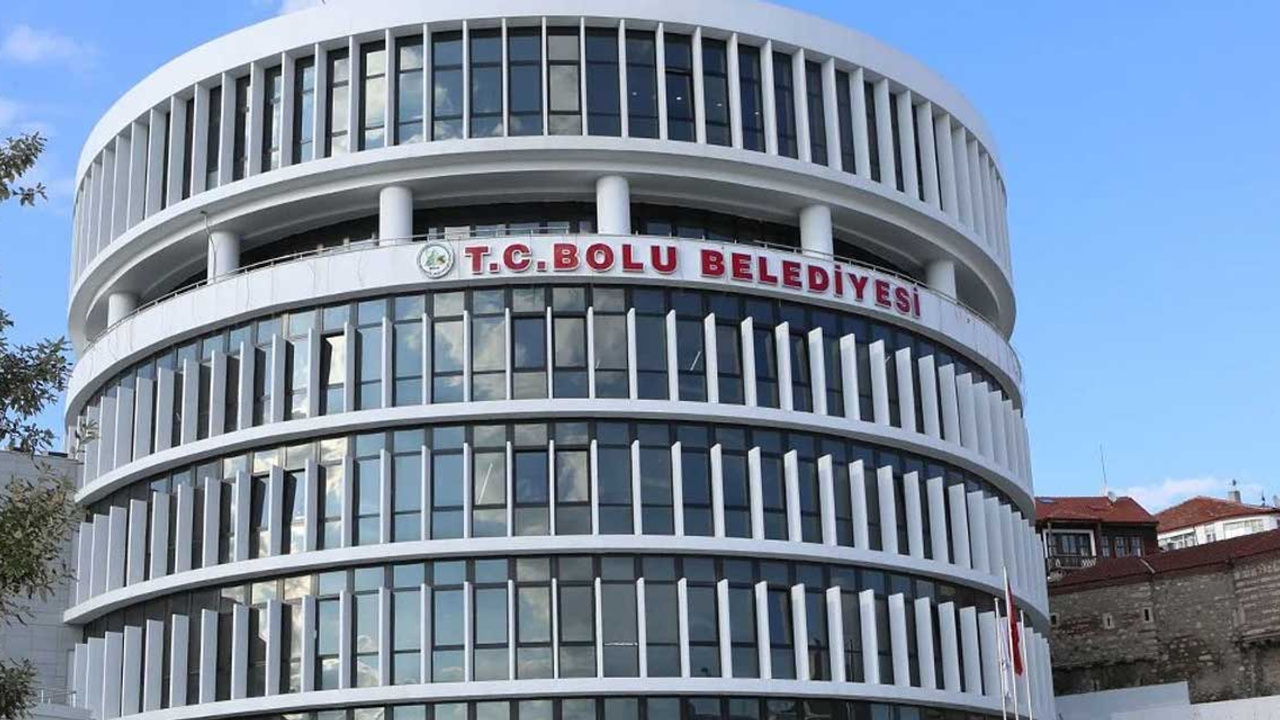 Belediye başkan yardımcısına 'izmarit' cezası!