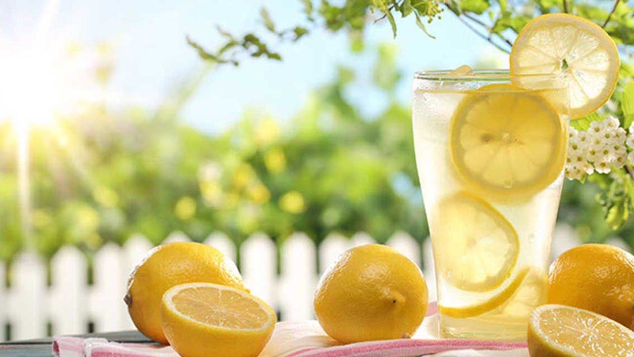 Ev yapımı buz gibi limonata nasıl yapılır?