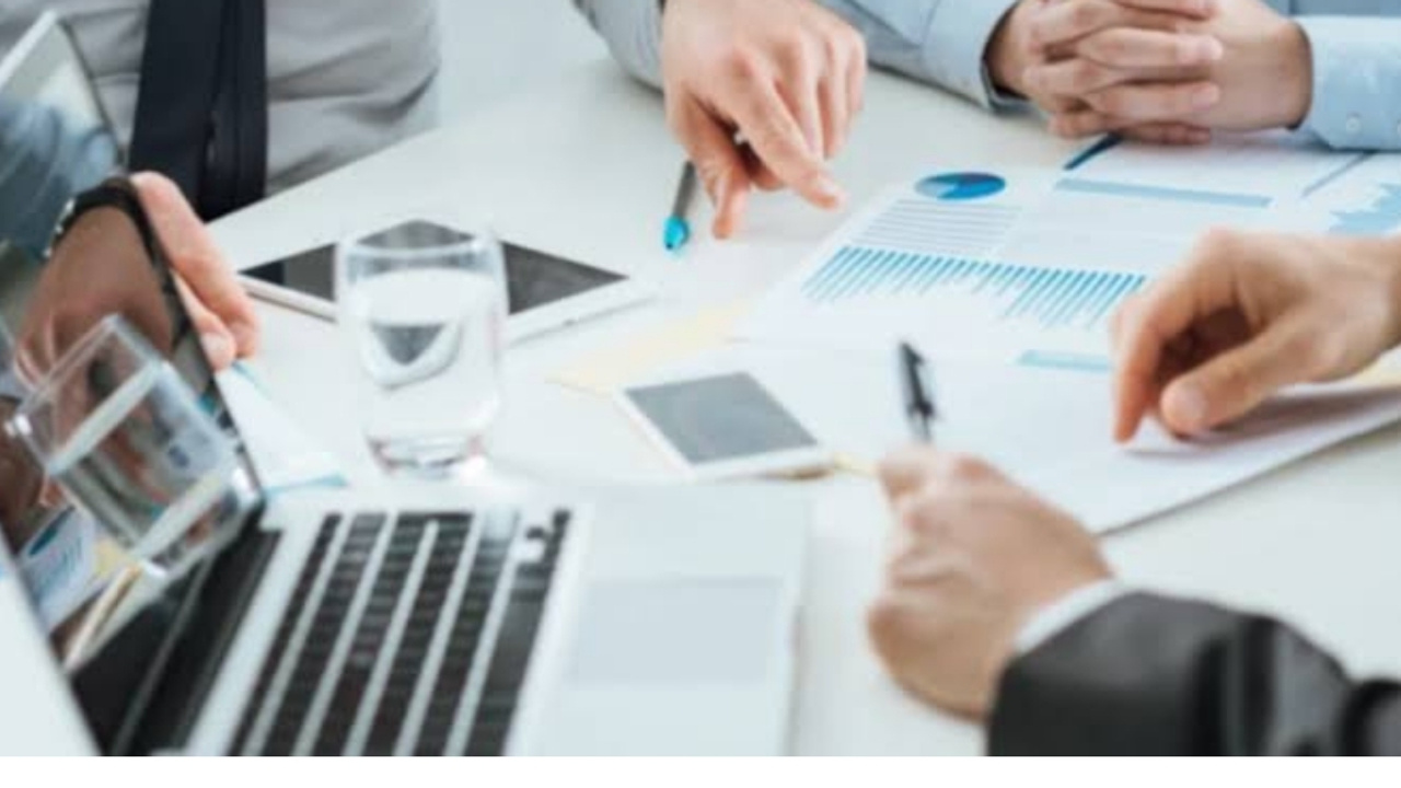 Networking stratejileri: İş dünyasında ilişkilerinizi güçlendirin!