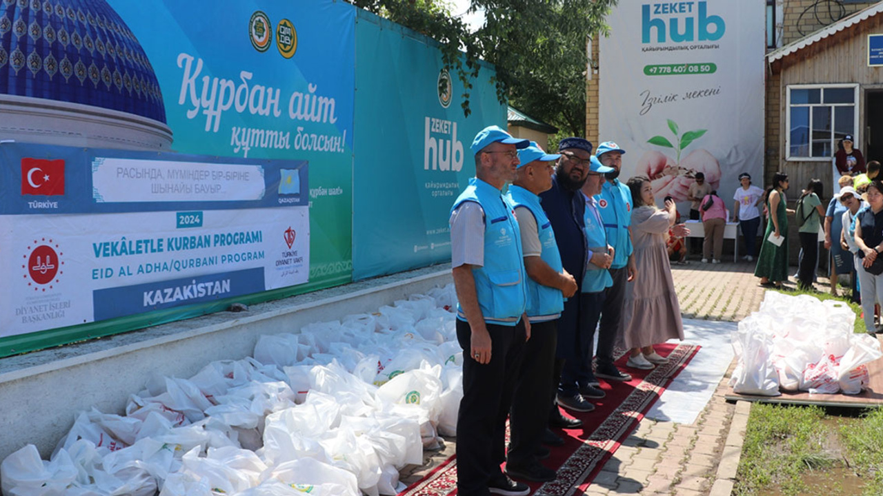 Türkiye Diyanet Vakfı, Kazakistan'da kurban eti ile yüzleri güldürdü