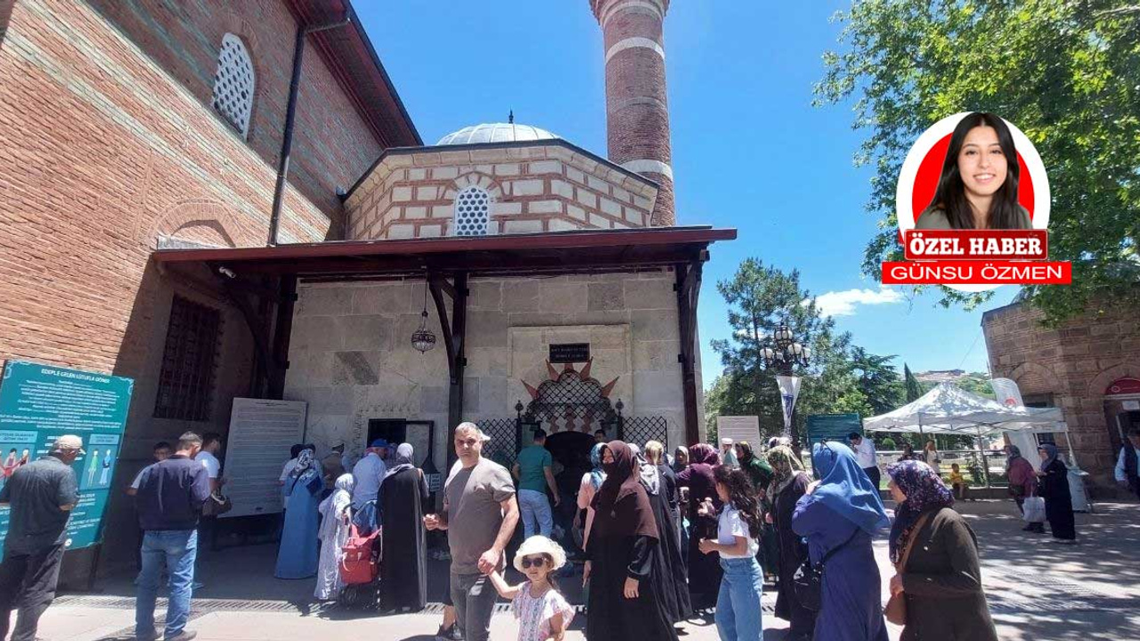 Kurban Bayramı'nda Hacı Bayram-ı Velî Türbesi'ne yoğun ilgi