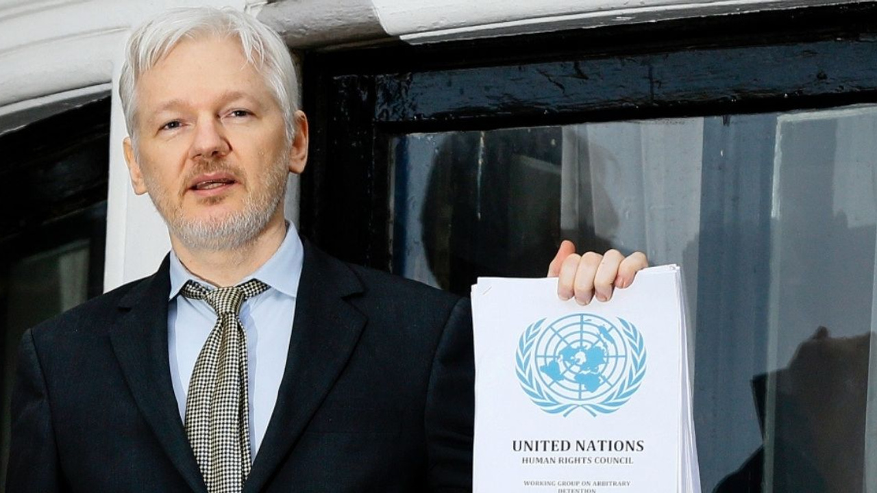 Julian Assange özgürlük yolu gözüktü