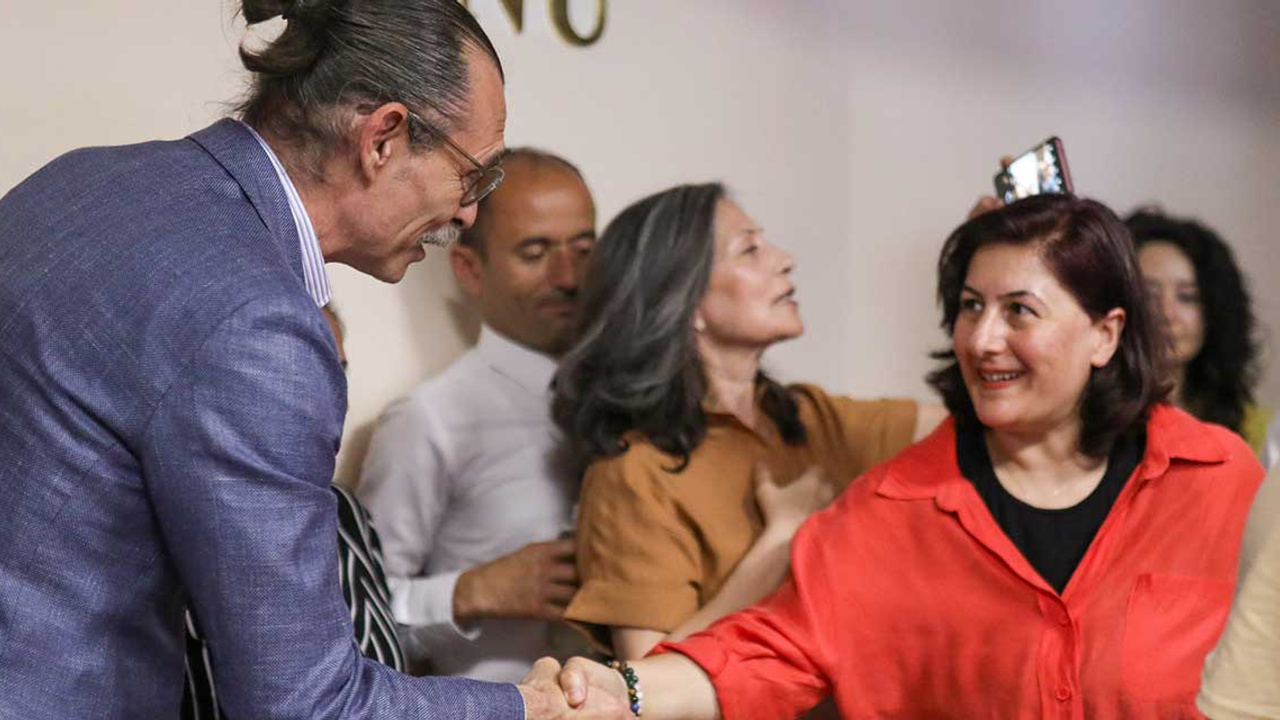 Erdal Beşikçioğlu'ndan bayramlaşma mesaisi