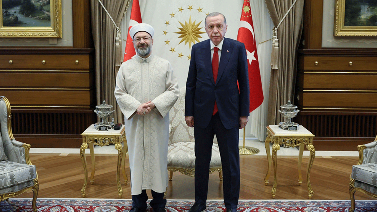 Cumhurbaşkanı Erdoğan, Diyanet İşleri Başkan Erbaş'ı kabul etti