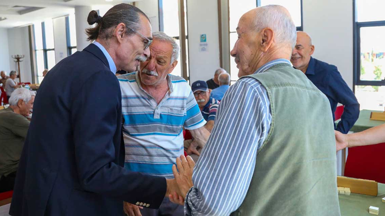 Erdal Beşikçioğlu'ndan bir dizi ziyaret!