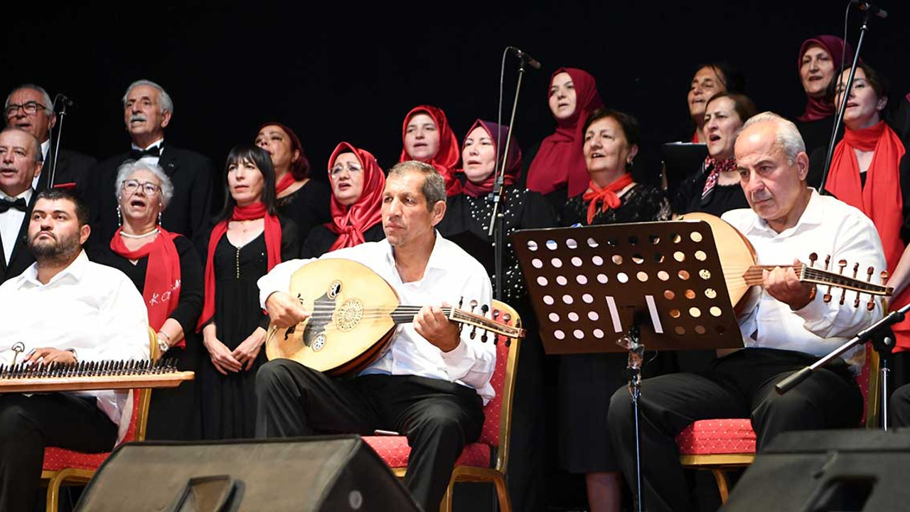 'Dilden Dile Şarkılar' konseri kulakların pasını sildi!